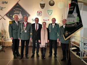 Kommandant Andreas Köhler, die Brudermeister Bruno Odenthal und Cristoph Schmitz, Christian Joisten u. Claudia Brock